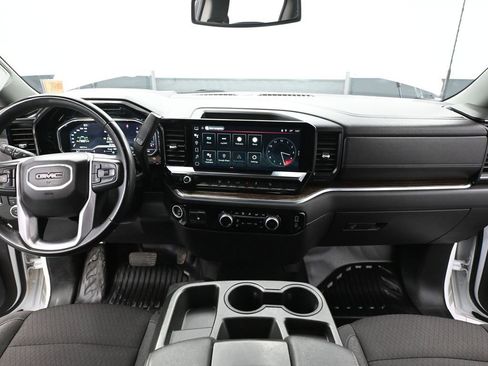 Used 2024 GMC Sierra 3500 SLE w/ SLE Convenience Package image 28