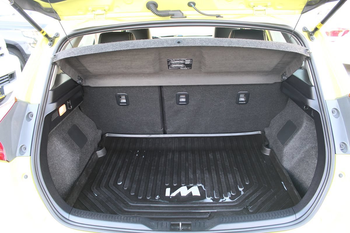 Used 2017 Toyota Corolla iM w/ All-Weather Mat Package FWD image 28