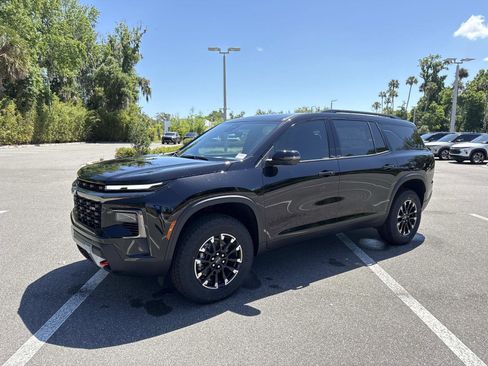 New 2026 Chevrolet Traverse Z71 w/ Driver Confidence Package AWD/4WD image 7