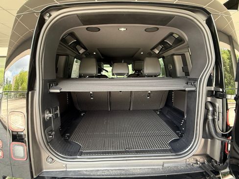 New 2026 Land Rover Defender 110 X-Dynamic SE AWD/4WD image 29