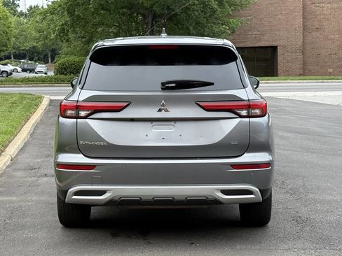 Used 2022 Mitsubishi Outlander SE FWD image 5