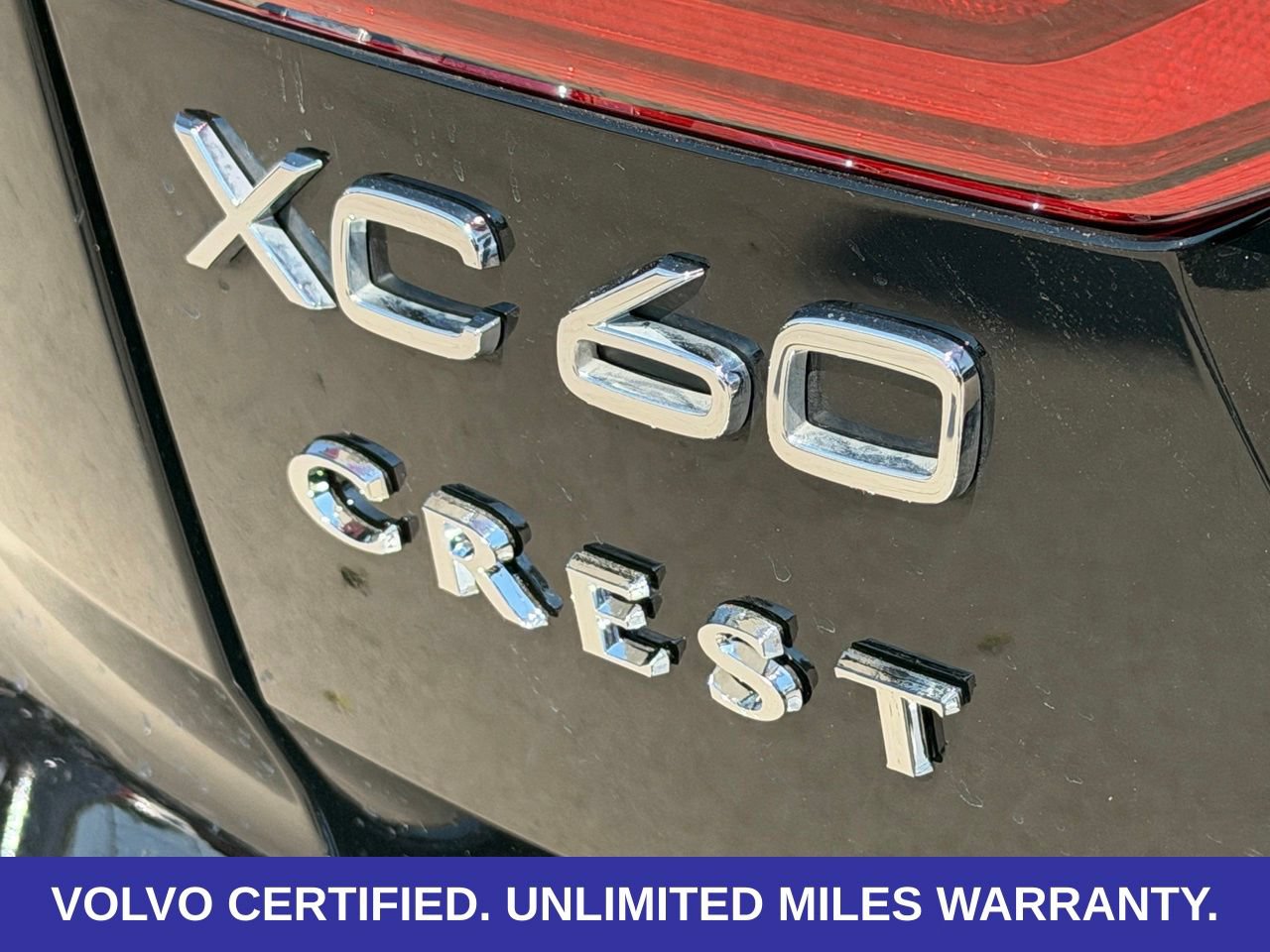 Certified 2026 Volvo XC60 B5 Plus AWD/4WD image 9