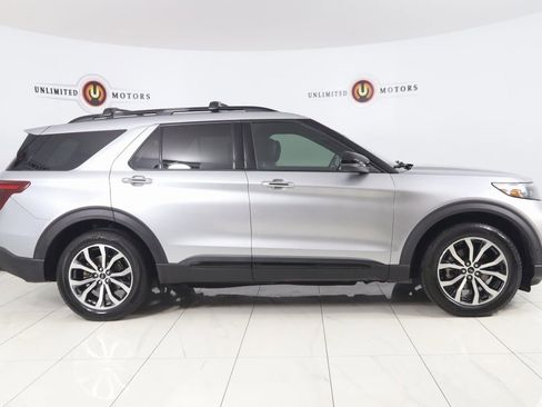 Used 2020 Ford Explorer ST w/ Premium Technology Package image 2