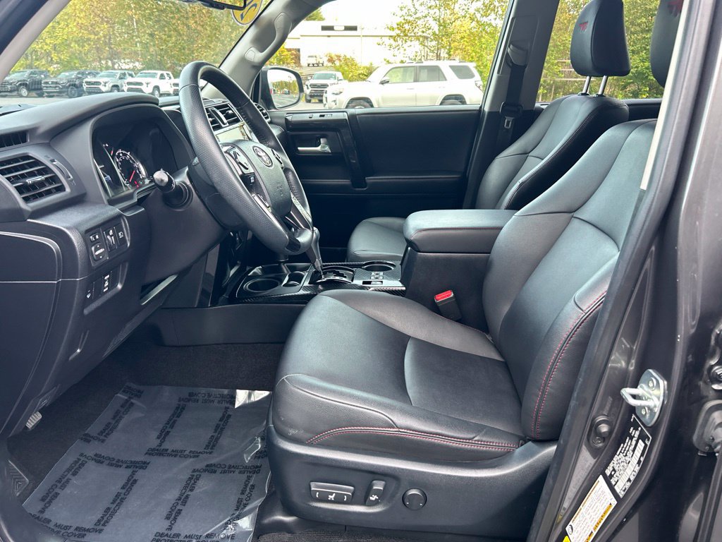 Used 2020 Toyota 4Runner TRD Off-Road Premium w/ Moonroof Package AWD/4WD image 9