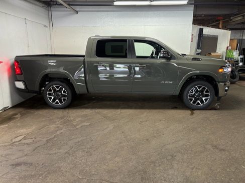 Used 2026 RAM 1500 Laramie AWD/4WD image 4