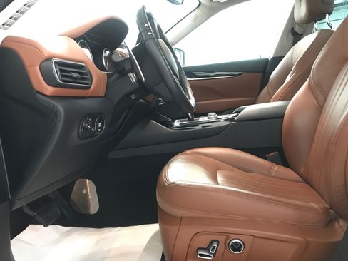 Used 2022 Maserati Levante GT image 7