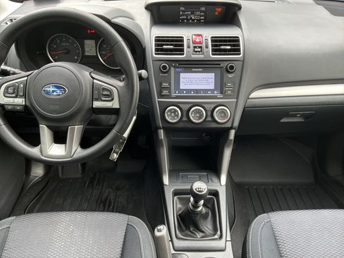Used 2018 Subaru Forester 2.5i AWD/4WD image 28