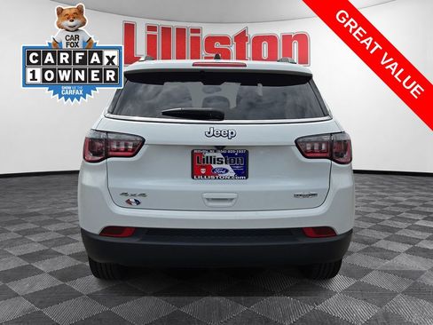 Used 2024 Jeep Compass Latitude AWD/4WD image 5