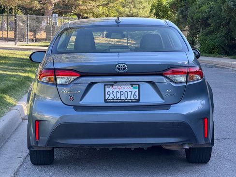 Used 2025 Toyota Corolla LE w/ Carpet Mat Package (TMS) FWD image 6