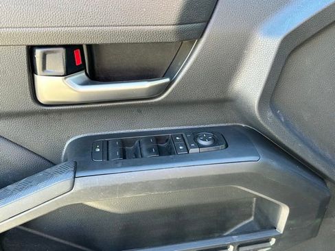 Used 2024 Toyota Tacoma TRD Off-Road image 21