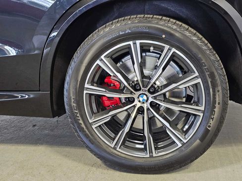 New 2026 BMW X5 xDrive50e w/ M Sport Package AWD/4WD image 8
