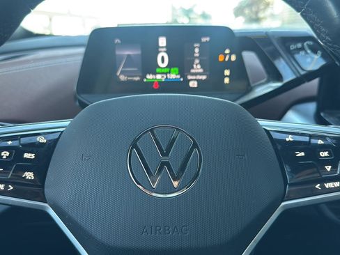 Used 2022 Volkswagen ID.4 Pro S image 14