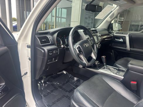 Used 2019 Toyota 4Runner Limited AWD/4WD image 3
