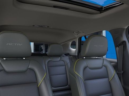 New 2026 Chevrolet Trax ACTIV w/ Sunroof Package FWD image 24