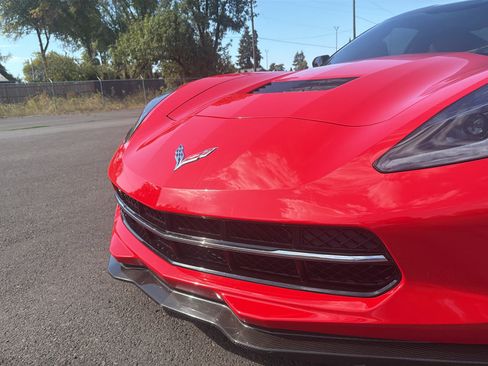 Used 2015 Chevrolet Corvette Stingray Coupe w/ 3LT Preferred Equipment Group RWD image 5