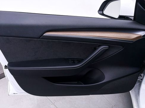 Used 2023 Tesla Model 3 Standard Range RWD image 25