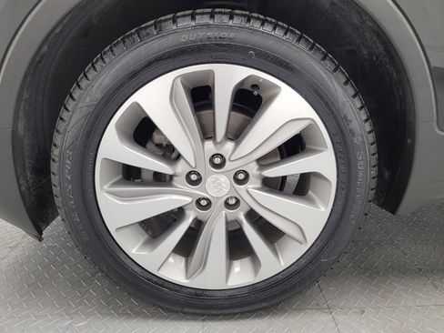 Used 2020 Buick Encore Preferred FWD image 31
