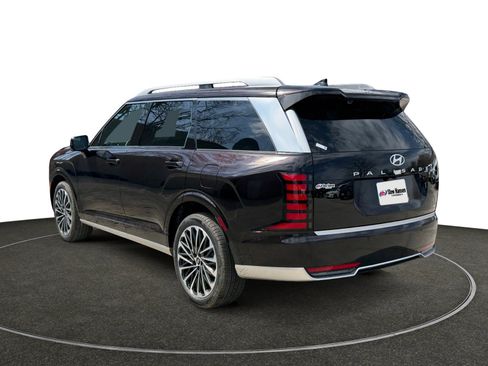 Certified 2026 Hyundai Palisade Calligraphy AWD/4WD image 3