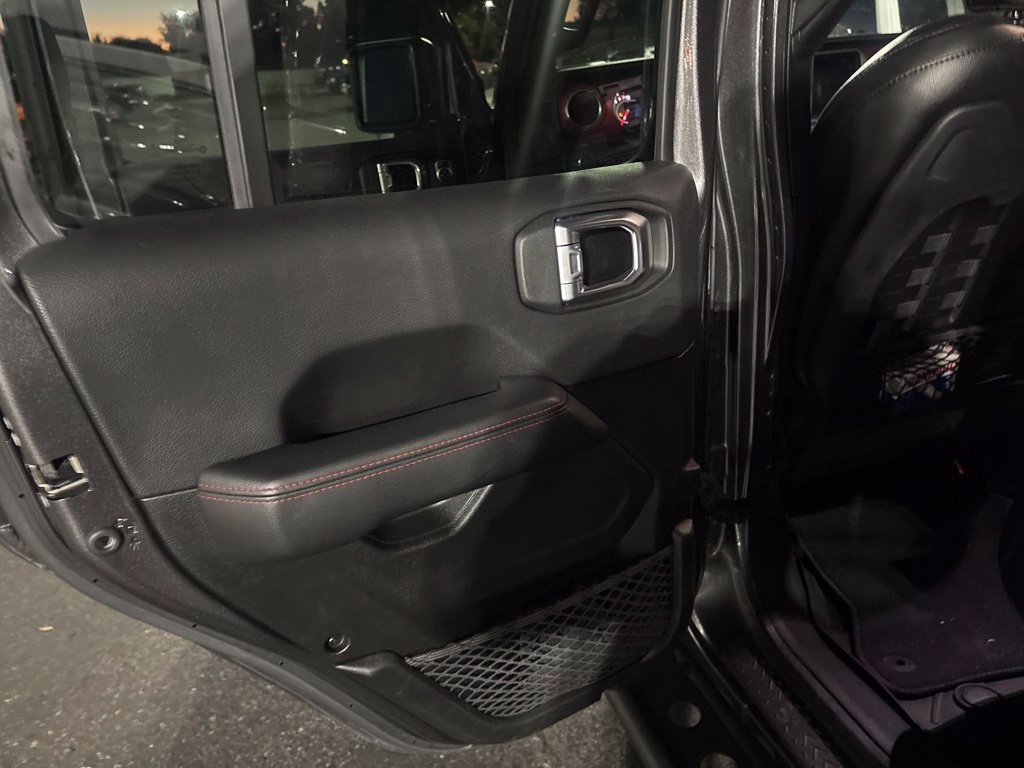 Used 2022 Jeep Gladiator Rubicon w/ Cold Weather Group AWD/4WD image 15