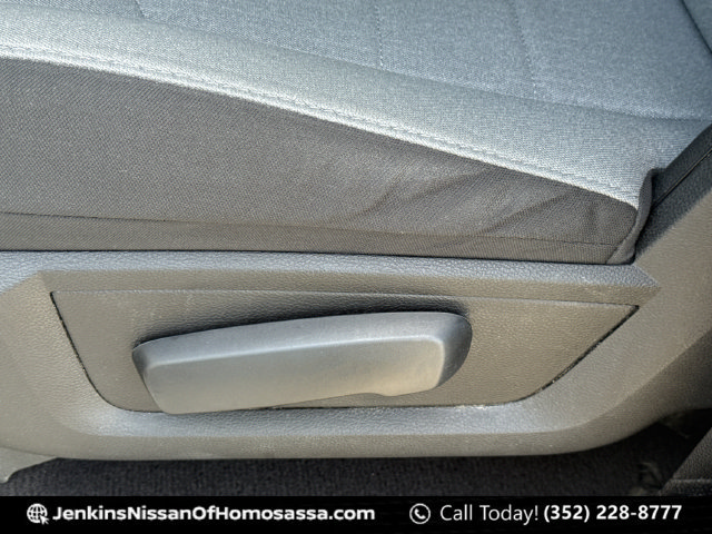 Used 2024 RAM 1500 Classic SLT RWD image 33