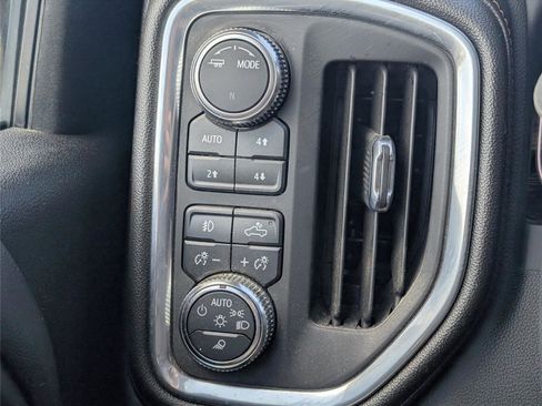 Used 2022 GMC Sierra 2500 AT4 w/ AT4 Preferred Package image 30