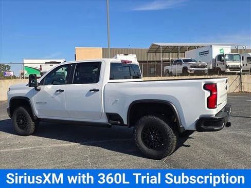 New 2026 Chevrolet Silverado 2500 ZR2 AWD/4WD image 10