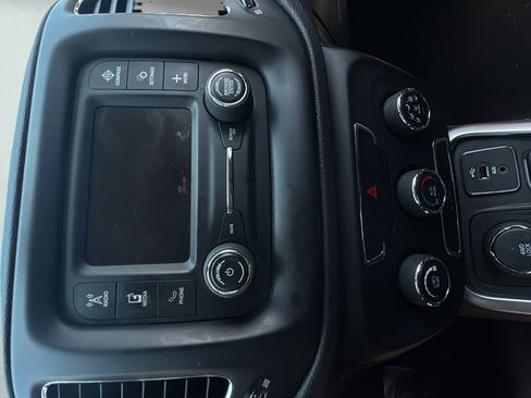 Used 2018 Jeep Compass Latitude AWD/4WD image 14