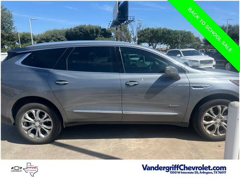 Used 2019 Buick Enclave Avenir w/ Avenir Technology Package FWD image 6