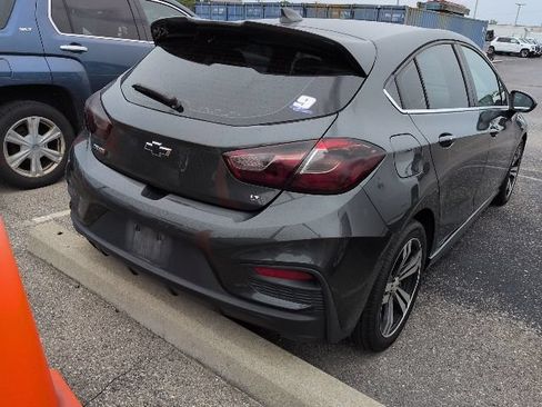 Used 2017 Chevrolet Cruze LT w/ Sun And Sound Package FWD image 6