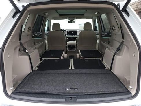 New 2026 Volkswagen Atlas SEL Premium R-Line image 9