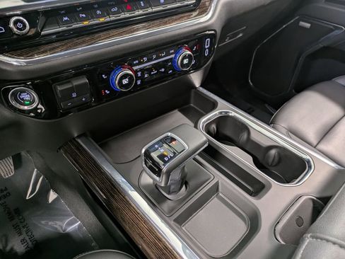 Used 2024 GMC Sierra 1500 Elevation w/ Elevation Premium Package image 14