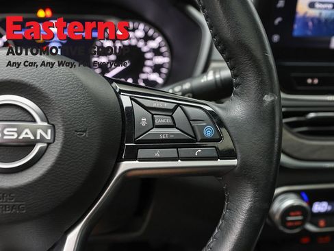 Used 2023 Nissan Altima 2.5 SL AWD/4WD image 16