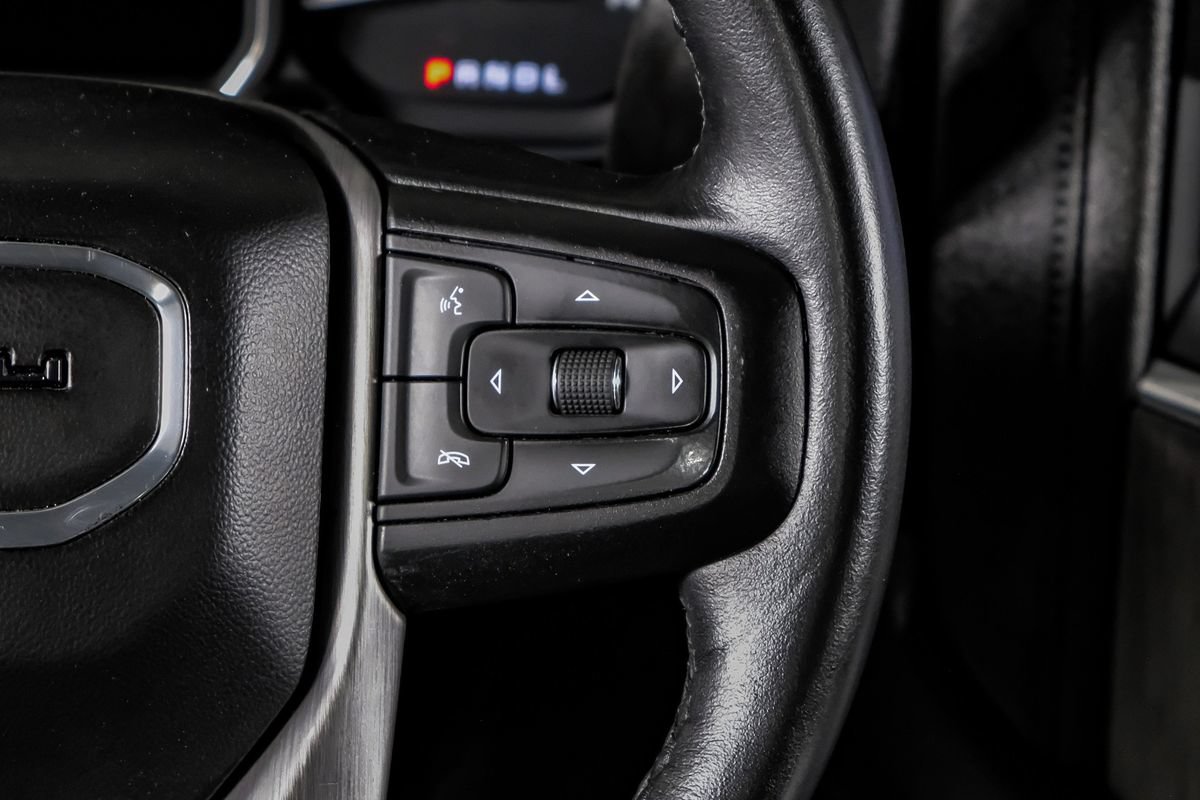 Used 2022 GMC Sierra 2500 Denali w/ Denali Black Diamond Edition AWD/4WD image 18