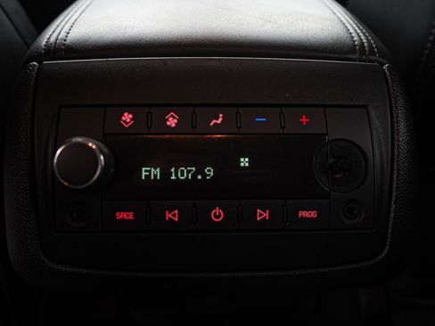 Used 2014 GMC Acadia SLT image 23