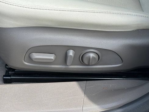 Used 2024 Chevrolet Malibu LT FWD image 23