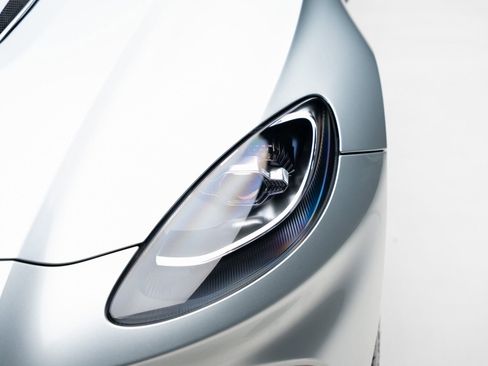 Used 2022 Aston Martin DBX image 10