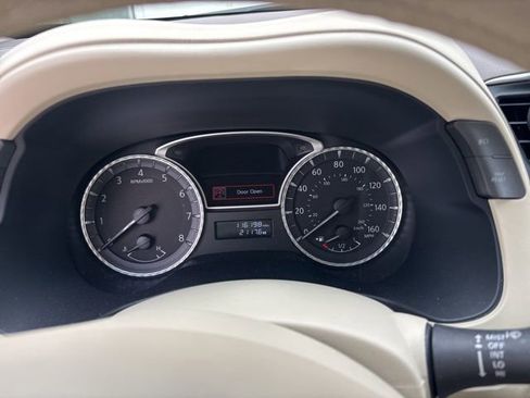 Used 2013 INFINITI JX35 AWD w/ Premium Pkg image 10