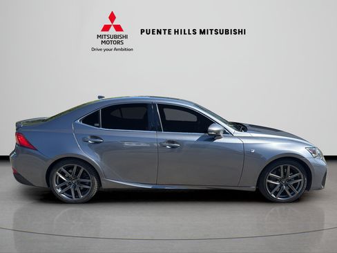 Used 2019 Lexus IS 300 F Sport w/ F Sport Package RWD image 4