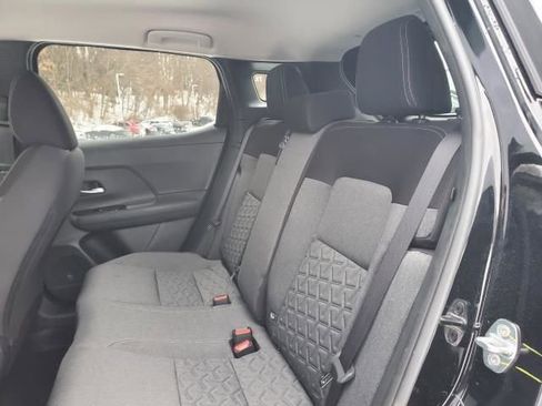 New 2026 Nissan Kicks SV image 13