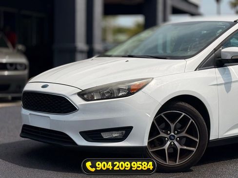 Used 2018 Ford Focus SEL FWD image 2