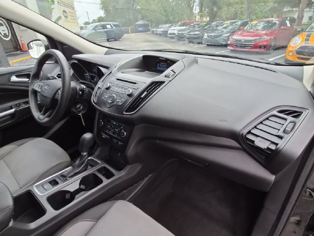 Used 2017 Ford Escape SE w/ SE Cold Weather Package FWD image 27
