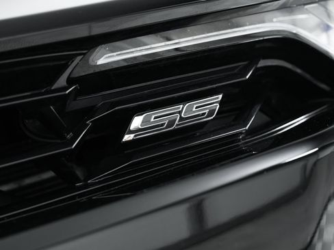 Used 2022 Chevrolet Camaro SS RWD image 37