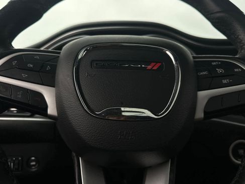 Used 2016 Dodge Challenger R/T Scat Pack w/ Leather Interior Group image 25