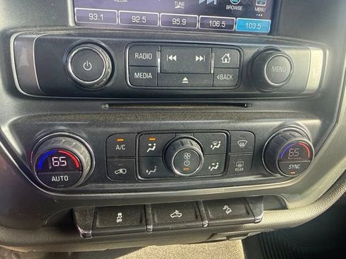 Used 2018 Chevrolet Silverado 1500 LT w/ All Star Edition AWD/4WD image 31