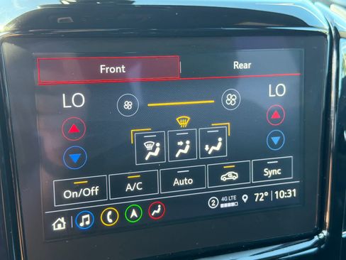 Certified 2023 Chevrolet Traverse RS w/ LPO, Floor Liner Package AWD/4WD image 19