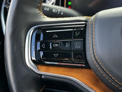 Used 2024 Jeep Grand Wagoneer Series III w/ Rear Seat Video Group 1 image 22