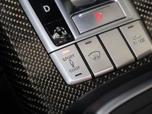Used 2017 Mercedes-Benz G 550 Squared image 37