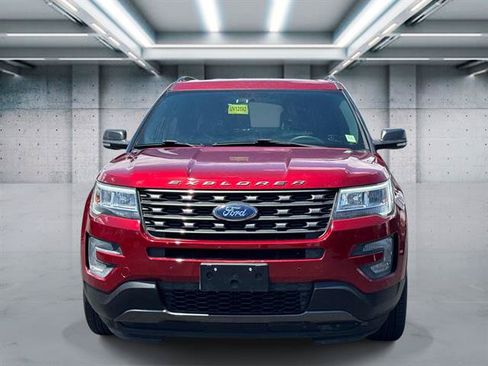 Certified 2017 Ford Explorer XLT w/ Equipment Group 202A AWD/4WD image 2