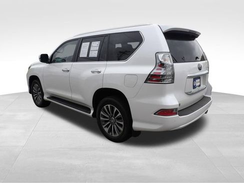 Used 2023 Lexus GX 460 Luxury w/ Accessory Package AWD/4WD image 6