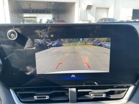 Used 2025 Chevrolet Equinox LT image 17